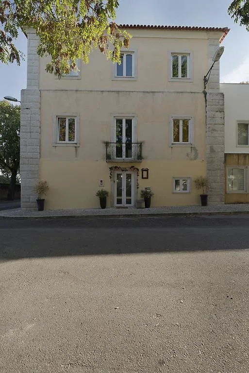 The Convent - Calm 1 Bedroom Apartment Close To The River